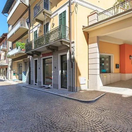 Dolfin - Nel Centro Di Stresa - By Impero House Apartment Exterior photo